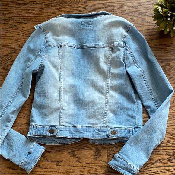 LIKE NEW🔴Hudson kid denim jacket ❤️ - Picture 4 of 4